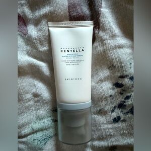 SKIN1004 Centella Sunscreen